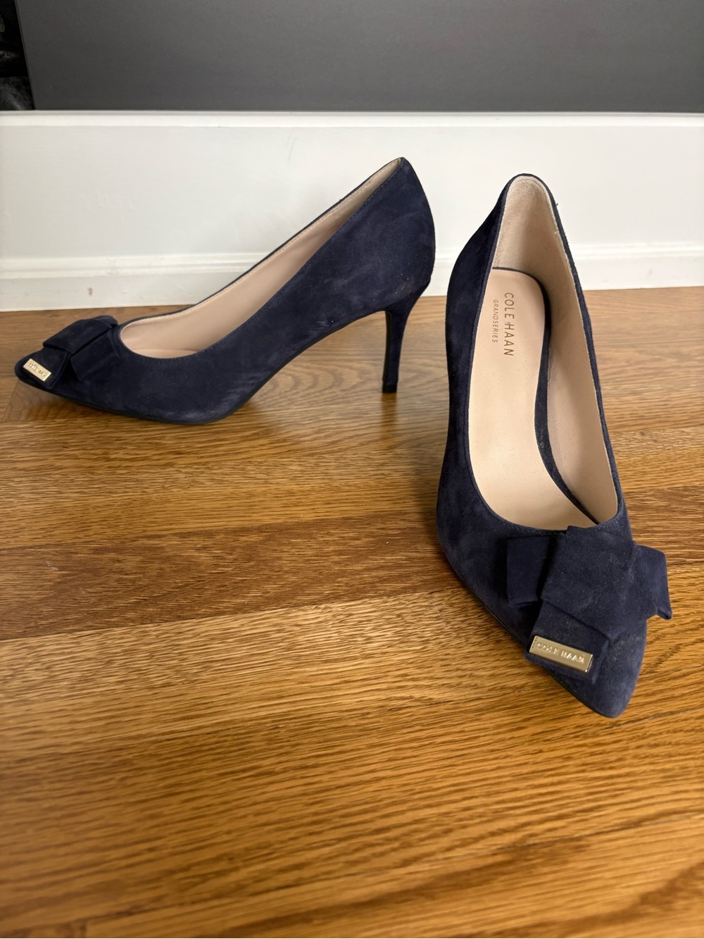 Cole Haan GrandSeries Navy Suede Bow Pointed Toe Pumps Women 7.5